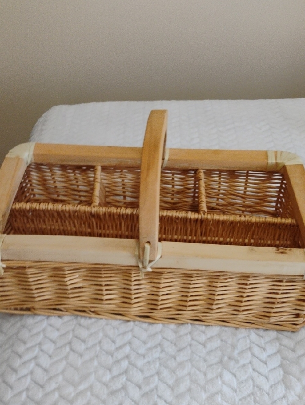 Basket & Pitcher Set - Picture 4 of 10
